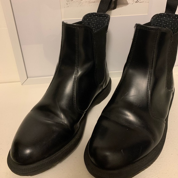 dr martens flora boots